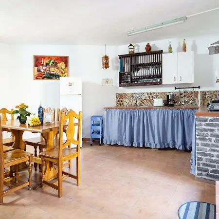 Vakantiehuis Eden North Paradise 'house A' Santa Catalina